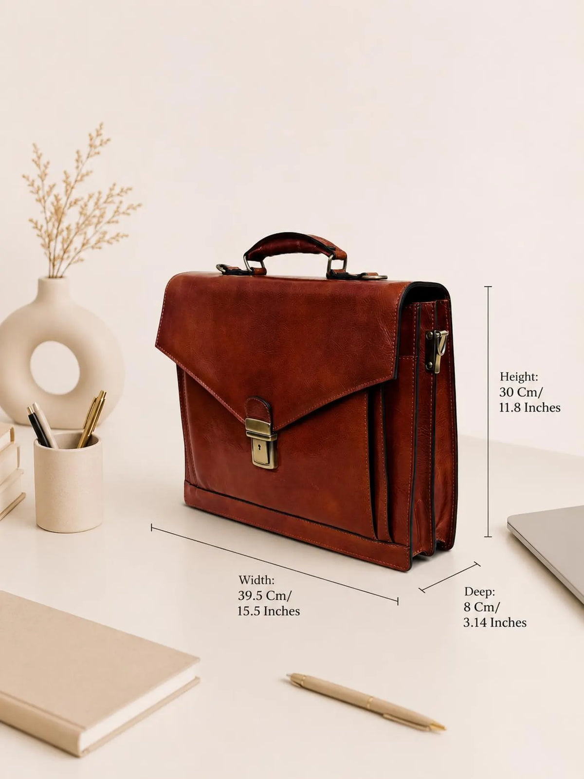 Briefcase dimensions: 30 cm high, 39.5 cm wide, 8 cm deep